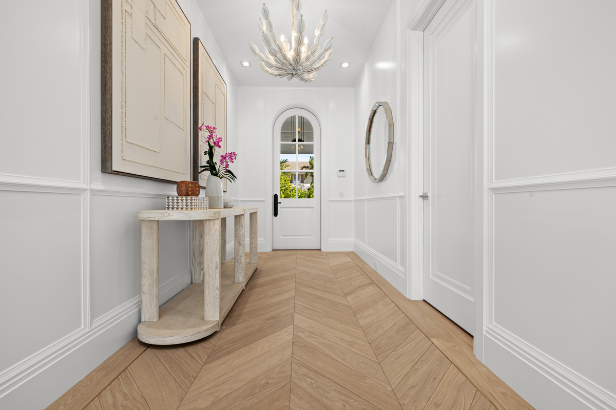 Landers-Premier-Flooring-Blog-Post-Header-RIVA Arte Chevron Mercury-2000width